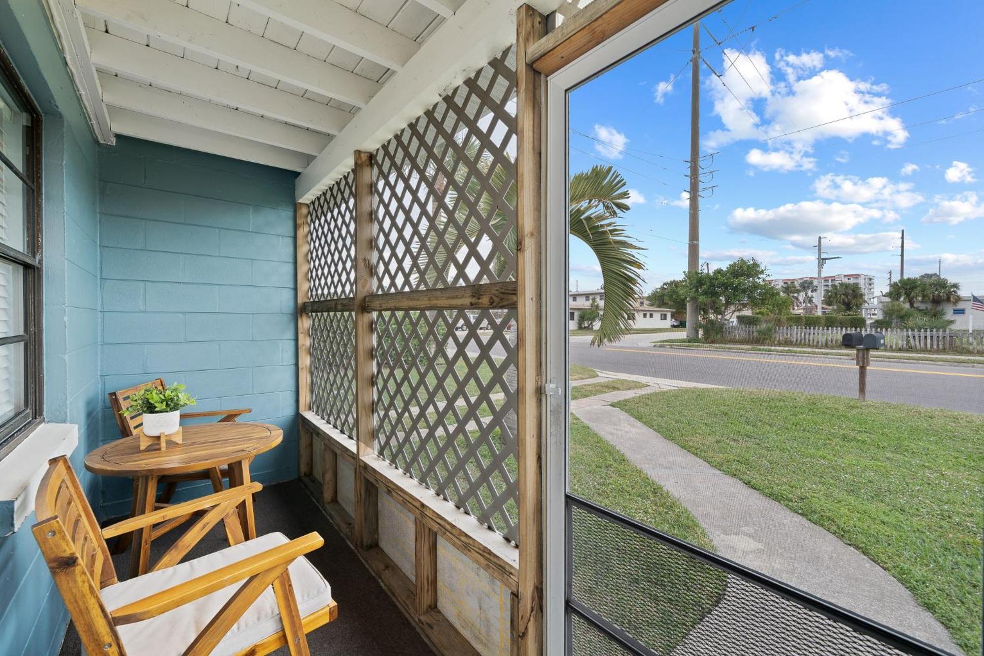 Downtown Cottage - Walk To The Beach & Restaurants Cocoa Beach Exteriör bild